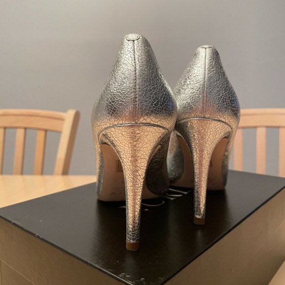 J Crew Everly Crackled Metallic Leather Pumps Size 6.5 Silver Made In Italy - Picture 4 of 7
